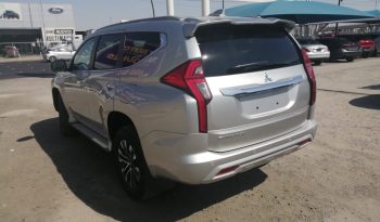 
									MITSUBISHI MONTERO SPORT SE PLUS 2023 full								