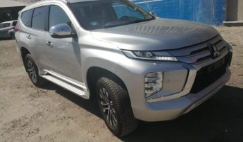 
									MITSUBISHI MONTERO SPORT SE PLUS 2023 full								