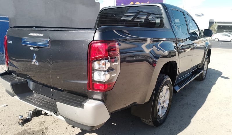 
								MITSUBISHI L200 4X2 2023 full									