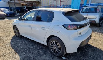 
									PEUGEOT 208 2022 full								