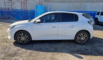 
									PEUGEOT 208 2022 full								