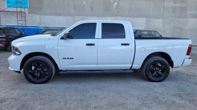 RAM CREW CAB HEMI SPORT 4X4 2023