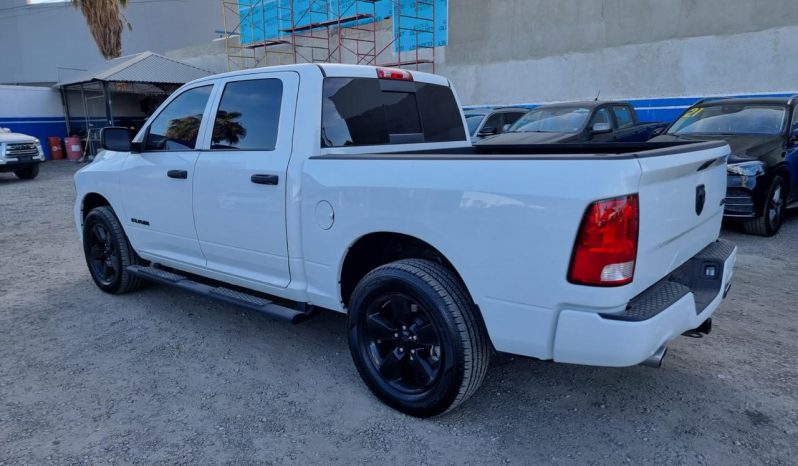 RAM CREW CAB HEMI SPORT 4X4 2023