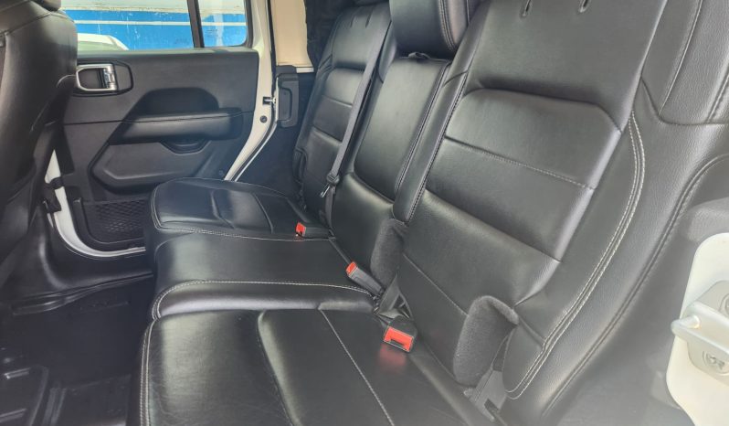 
								JEEP WRANGLER SAHARA 2019 full									