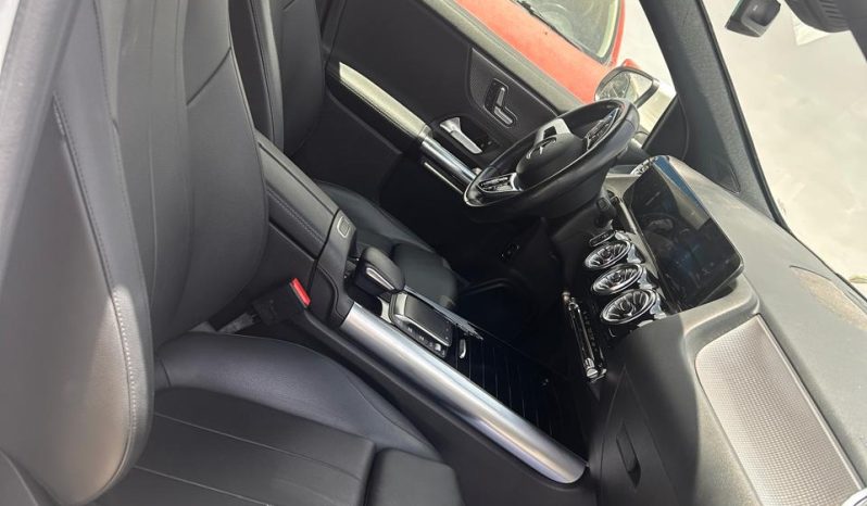 
								MERCEDES BENZ GLA 200 PROGRESSIVE  2022 full									