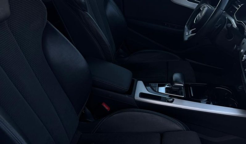 
								AUDI A4 S LINE 2021 full									