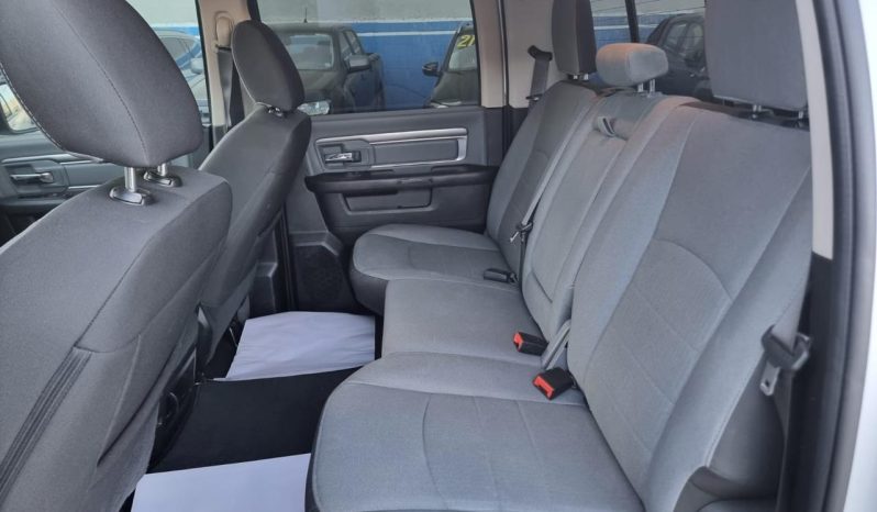 
								RAM CREW CAB HEMI SPORT 4X4 2023 full									