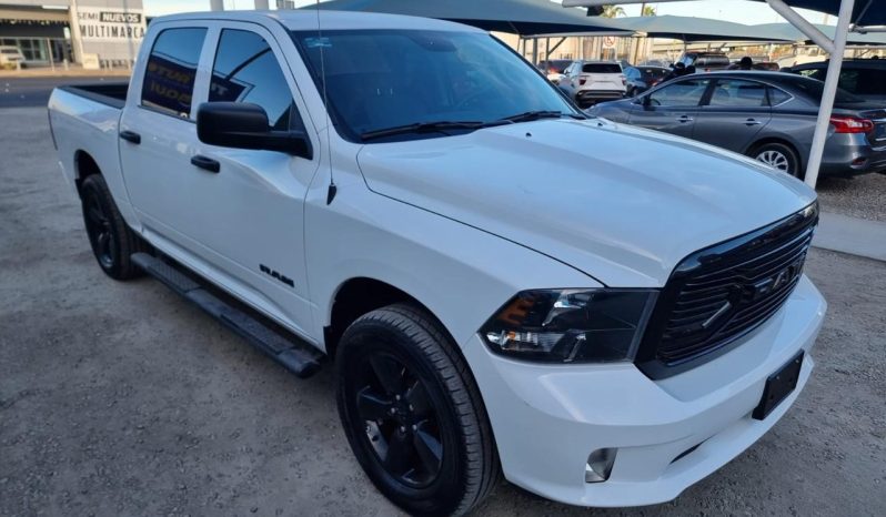 
								RAM CREW CAB HEMI SPORT 4X4 2023 full									