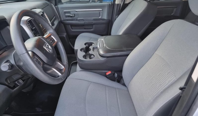 
								RAM CREW CAB HEMI SPORT 4X4 2023 full									