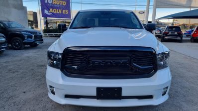 RAM CREW CAB HEMI SPORT 4X4 2023