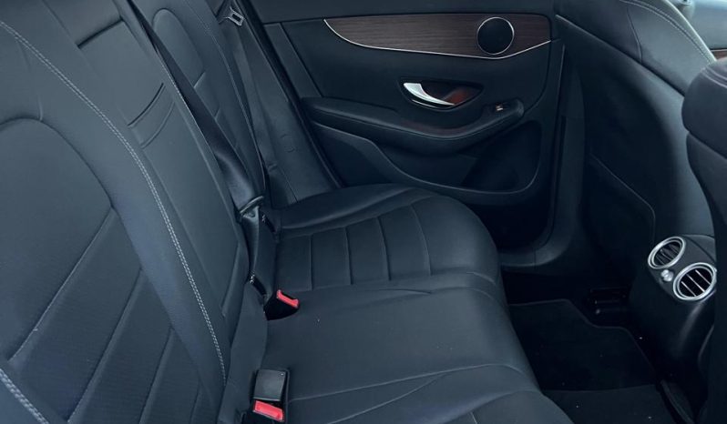 
								MERCEDES BENZ GLC 300 4MATIC 2021 full									