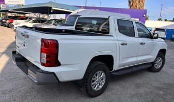 
									MITSUBISHI L200 GASOLINA 4X2 2025 full								