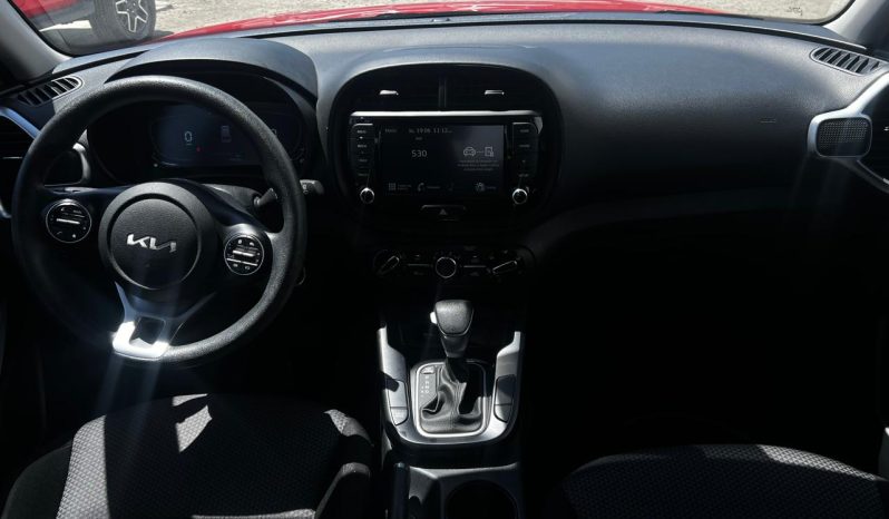 
								KIA SOUL LX 2023 full									