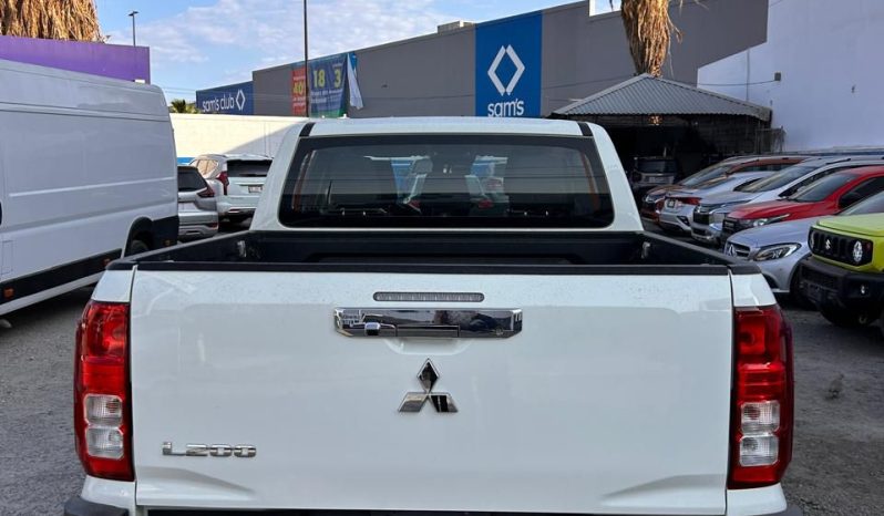 MITSUBISHI L200 GASOLINA 4X2 2025