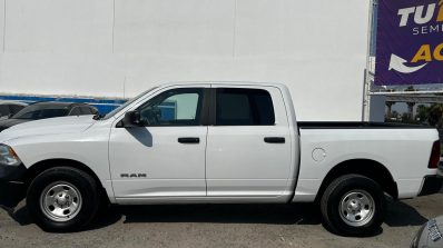 RAM 1500 SLT 4X2 2020