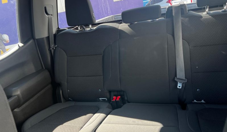 
								CHEVROLET SILVERADO 4X4 2021 full									