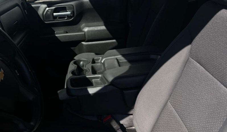 
								CHEVROLET SILVERADO 4X4 2021 full									