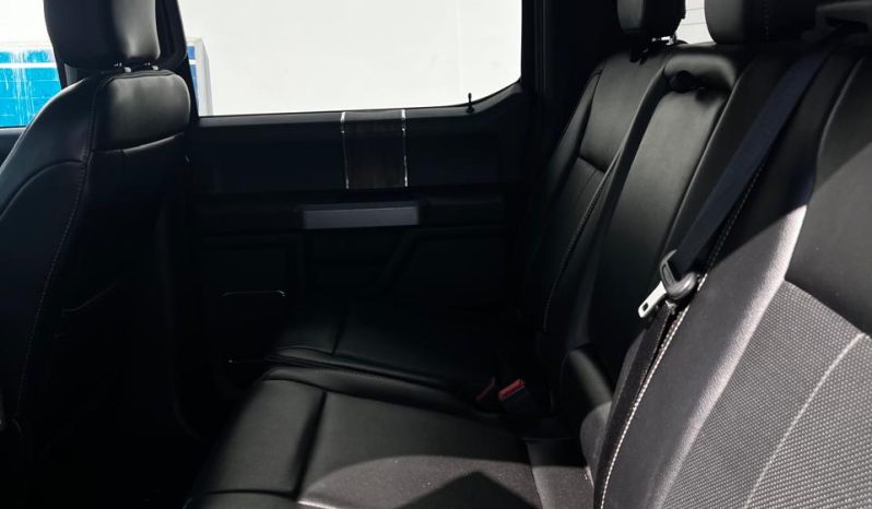 
								FORD LOBO LARIAT 4X4 2020 full									