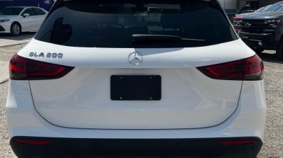 MERCEDEZ BENZ GLA 200 2022