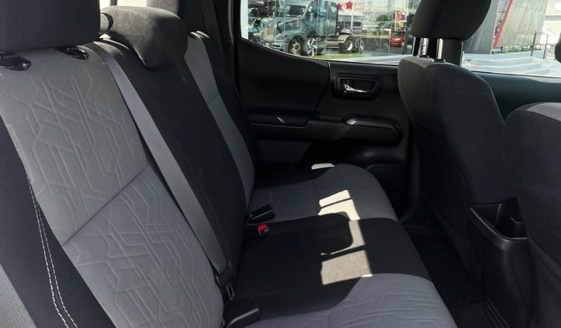 
								TOYOTA TACOMA 4X2 2020 full									