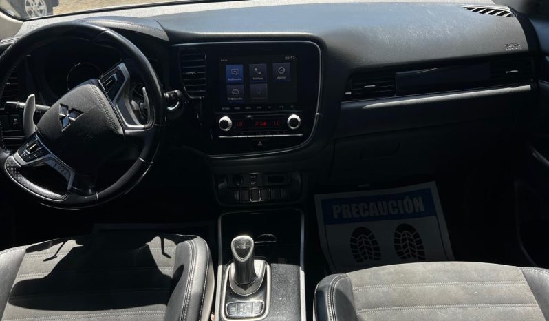 
								MITSUBISHI OUTLANDER SE PHEV 2020 full									