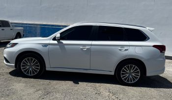 
									MITSUBISHI OUTLANDER SE PHEV 2020 full								