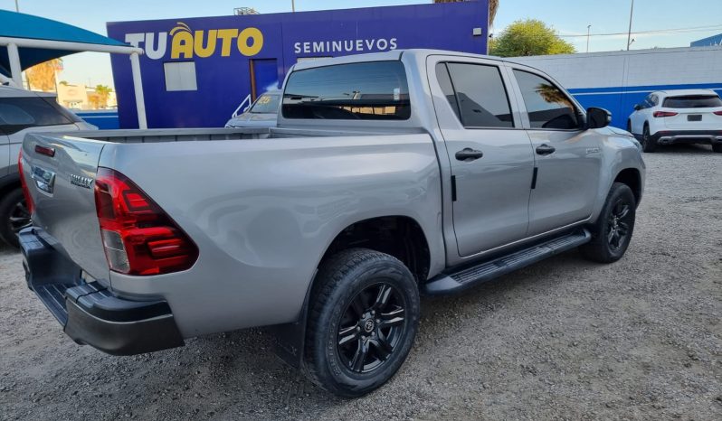 
								TOYOTA HILUX SR 2022 full									