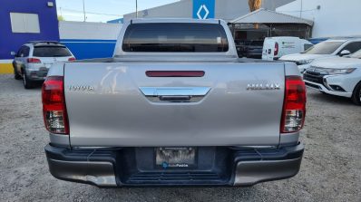 TOYOTA HILUX SR 2022