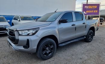 TOYOTA HILUX SR 2022