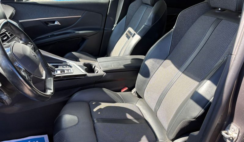 
								PEUGEOT 5008 ALLURE PACK 2022 full									