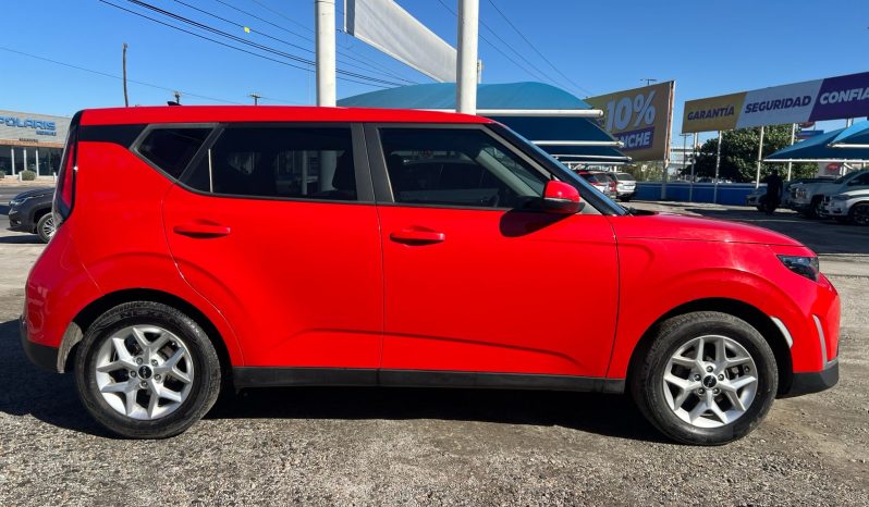 
								KIA SOUL LX 2023 full									