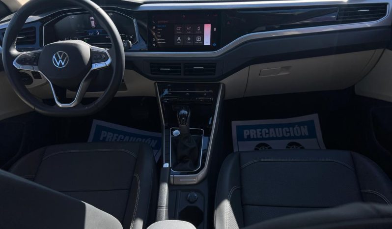 
								VOLKSWAGEN VIRTUS HIGHLINE 2024 full									