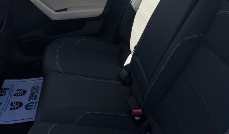 
								VOLKSWAGEN VIRTUS HIGHLINE 2024 full									