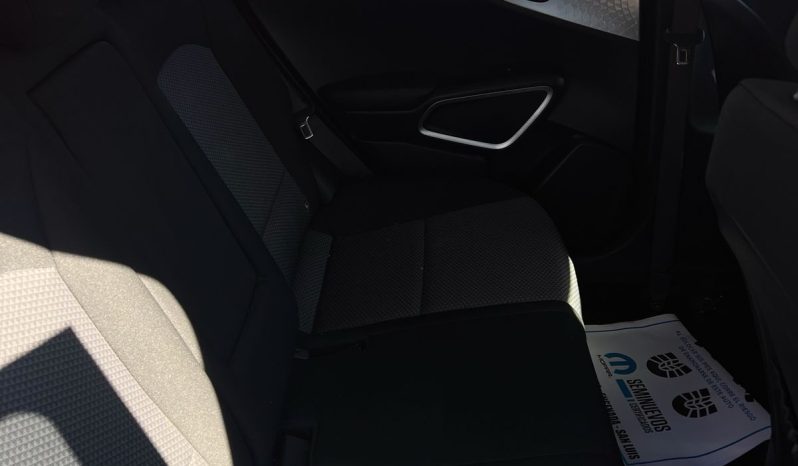 
								KIA SOUL LX 2023 full									