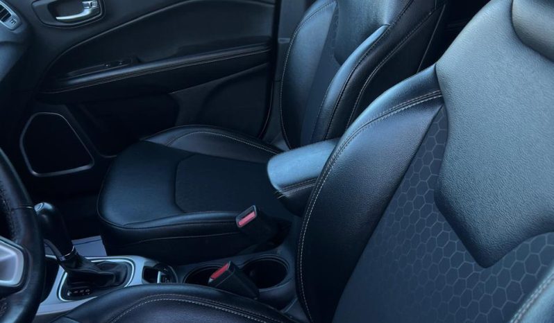 
								JEEP COMPASS LATTITUDE 2019 full									