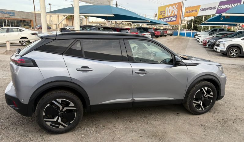 
								PEUGEOT 2008 GT 2024 full									