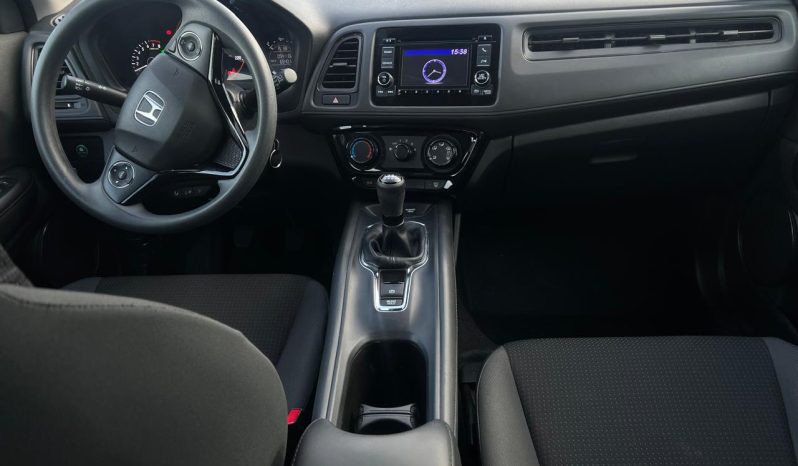 
								HONDA HRV UNIQ MT 2022 full									