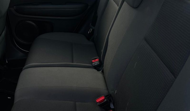 
								HONDA HRV UNIQ MT 2022 full									