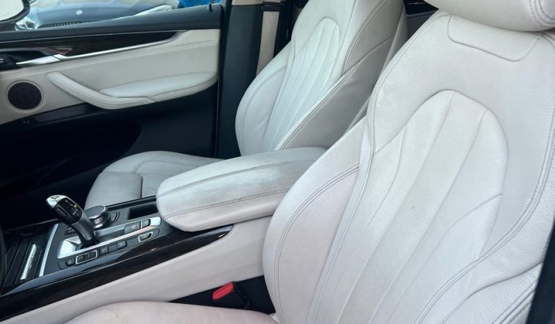 
								BMW X5 40 E 2018 full									