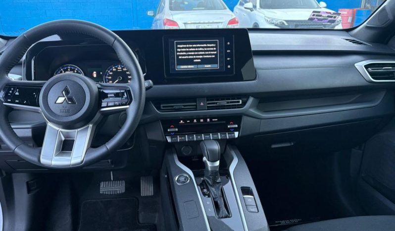 
								MITSUBISHI OUTLANDER SPORT SE 2025 full									