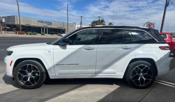 
									JEEP GRAND CHEROKEE SUMMIT 4XE 2023 full								