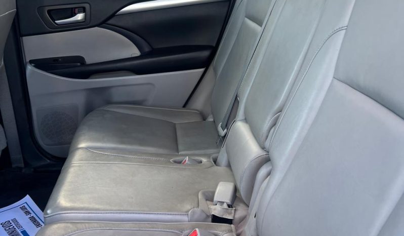 
								TOYOTA HIGHLANDER XLE 2018 full									