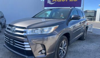 
									TOYOTA HIGHLANDER XLE 2018 full								