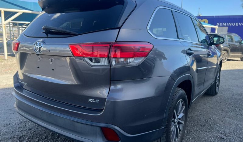 
								TOYOTA HIGHLANDER XLE 2018 full									