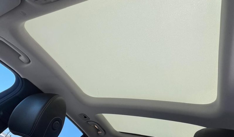 
								MERCEDES BENZ GLC 300 2022 full									