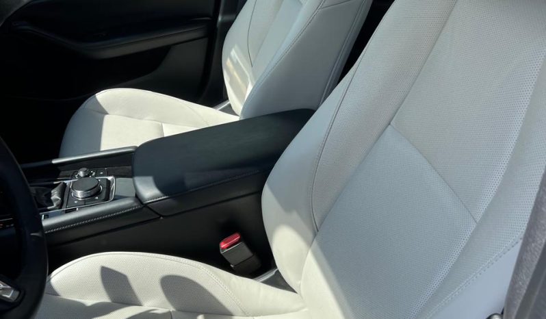 
								MAZDA 3 SIGNATURE 2023 full									