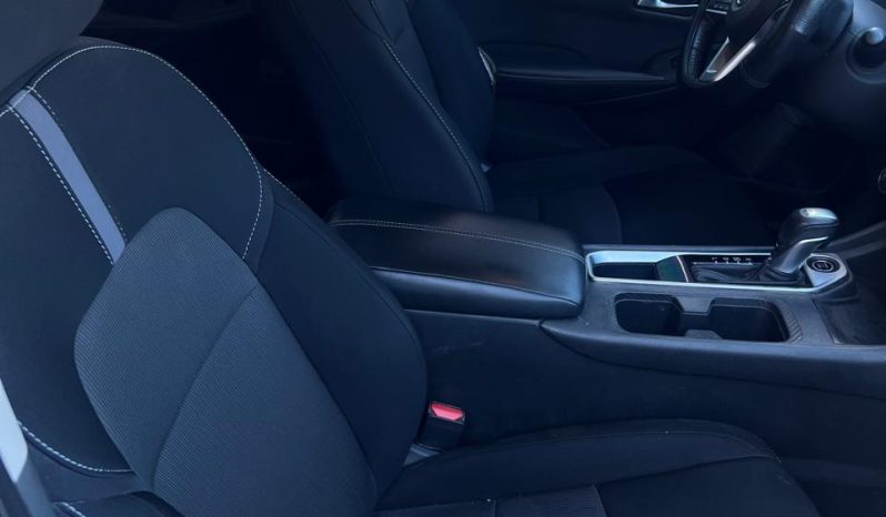 
								NISSAN SENTRA ADVANCE 2021 full									