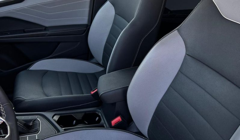 
								VOLKSWAGEN TAOS HIGHLINE 2024 full									