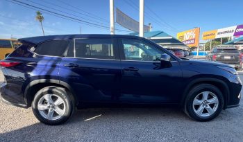 
									TOYOTA HIGHLANDER LE 2022 full								