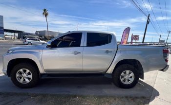 MITSUBISHI L200 GASOLINA 2023